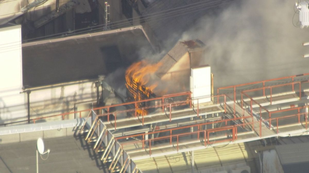 兵庫県　尼崎市　火事　三和商店街